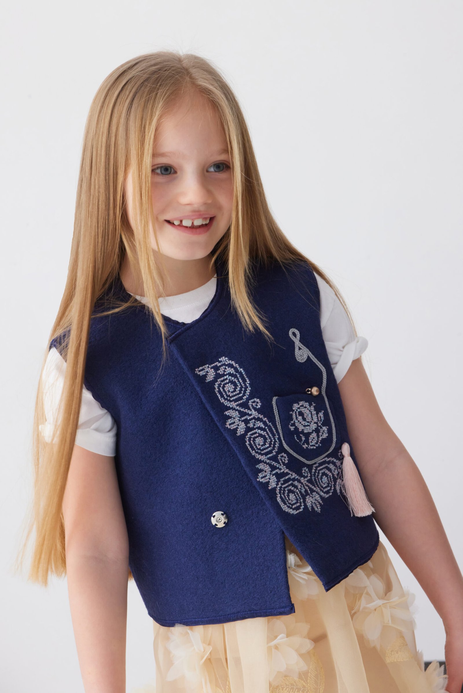 Bundițe cu broderie pentru copii