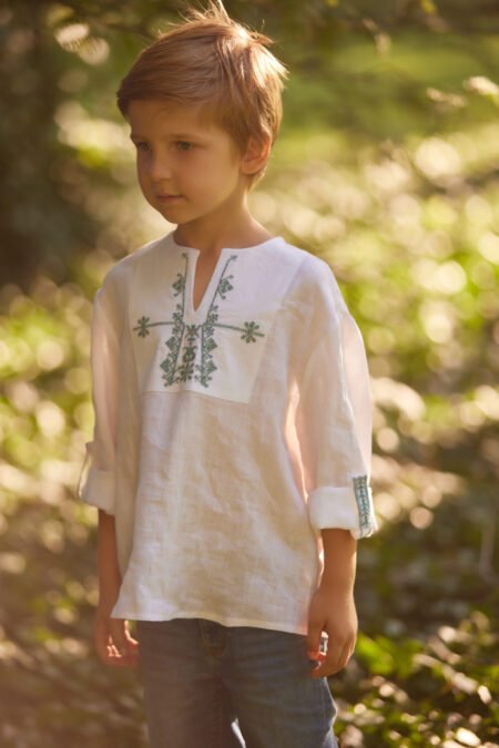 Cămașă tradițională de băieți cu broderie